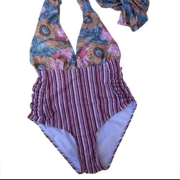 NICOLE MILLER Convertible One-piece Swimsuit In Floral Stripe‎ 
Size S - Picture 6 of 7